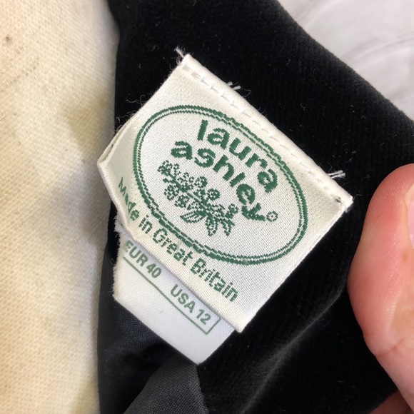 Vintage Laura Ashley Black Velvet Pencil Skirt - Size USA 12 - Picture 7 of 10